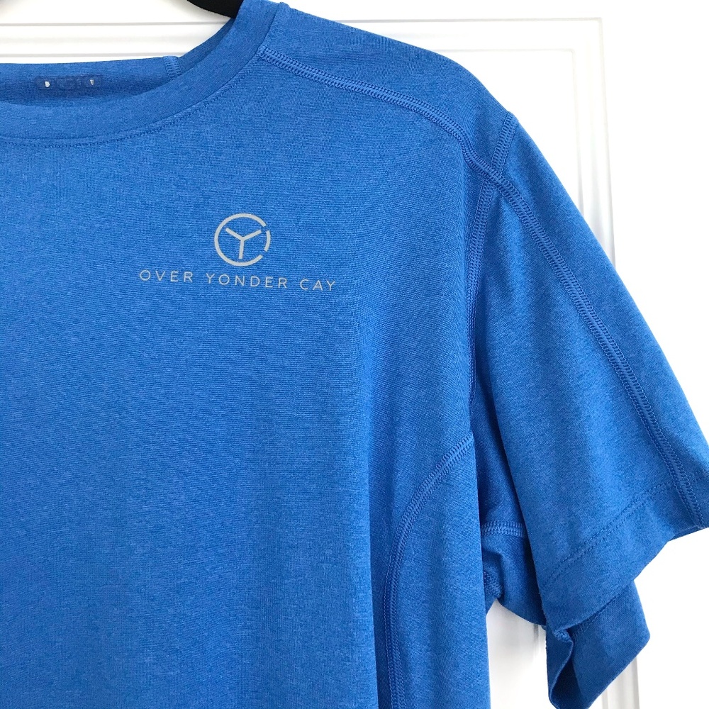 *RARE Private Island Resort Shirt - L